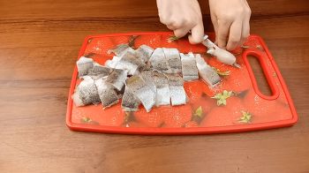 Тушёный хек с овощами фото 5 шага рецепта