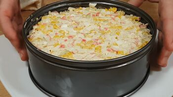 Салат с крабовыми палочками и креветками фото 7 шага рецепта