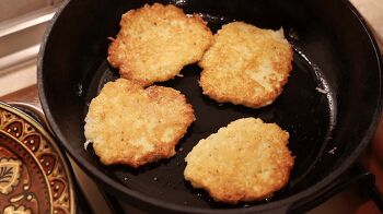 Драники с хрустящей корочкой фото 6 шага рецепта