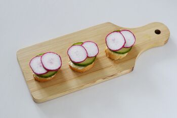 Бутерброды с огурцом и редисом фото 4 шага рецепта