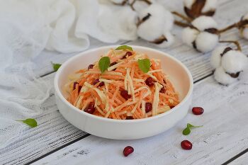 Салат из моркови, кольраби и зёрен граната фото 6 шага рецепта