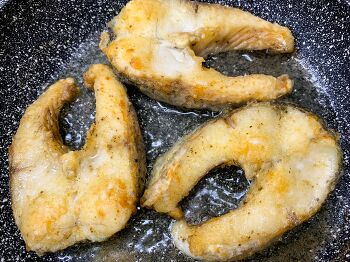 Щука жареная на сковороде фото 5 шага рецепта