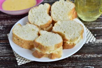 Гренки с творогом на сковороде фото 4 шага рецепта