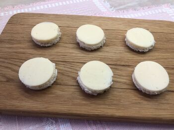 Канапе с салями и сыром фото 3 шага рецепта